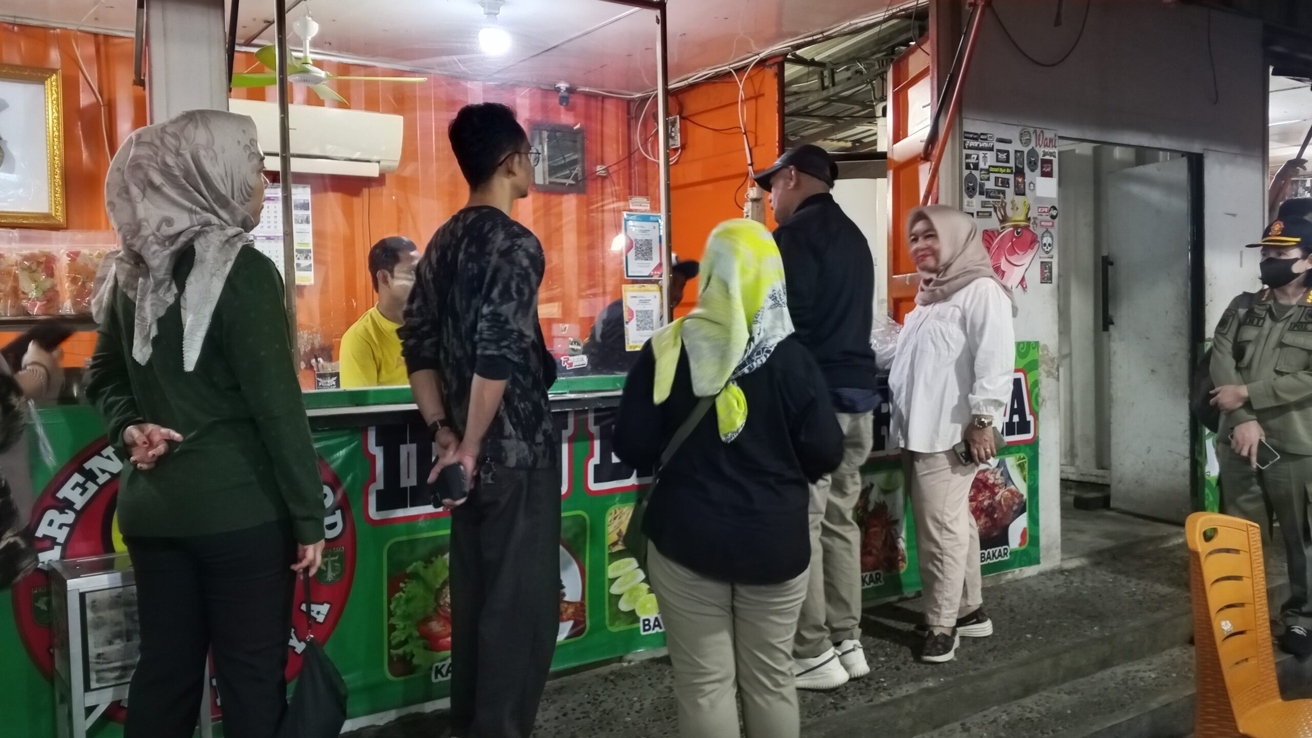 90 Kuliner Kontainer Jalan Yos Sudarso Wajib Pajak