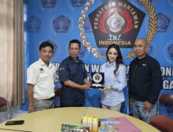 Anggota DPR RI Andina Narang Silaturahmi dengan PWI Kalteng