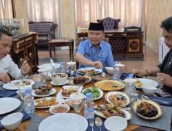 MAKAN SIANG BERSAMA-Gubernur “Damaikan” Shalahuddin-Jimmy