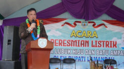 Bupati Rizky Aditya Resmikan Listrik Desa Lubuk Hiju dan Batu Ampar