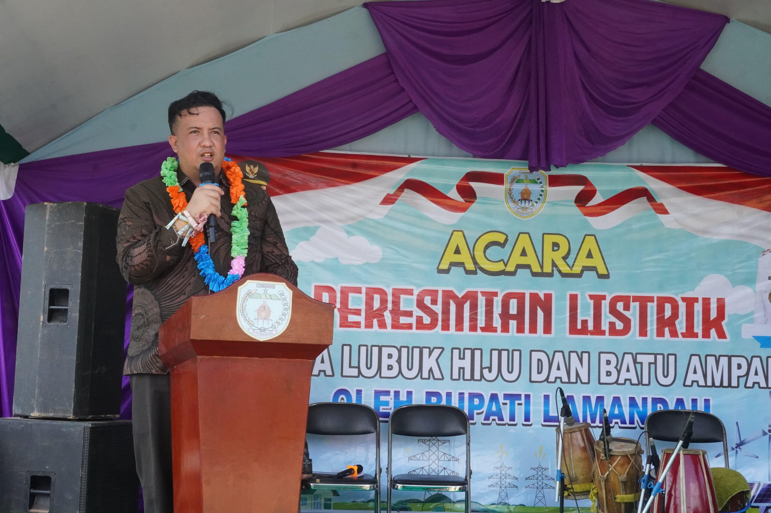 Bupati Rizky Aditya Resmikan Listrik Desa Lubuk Hiju dan Batu Ampar