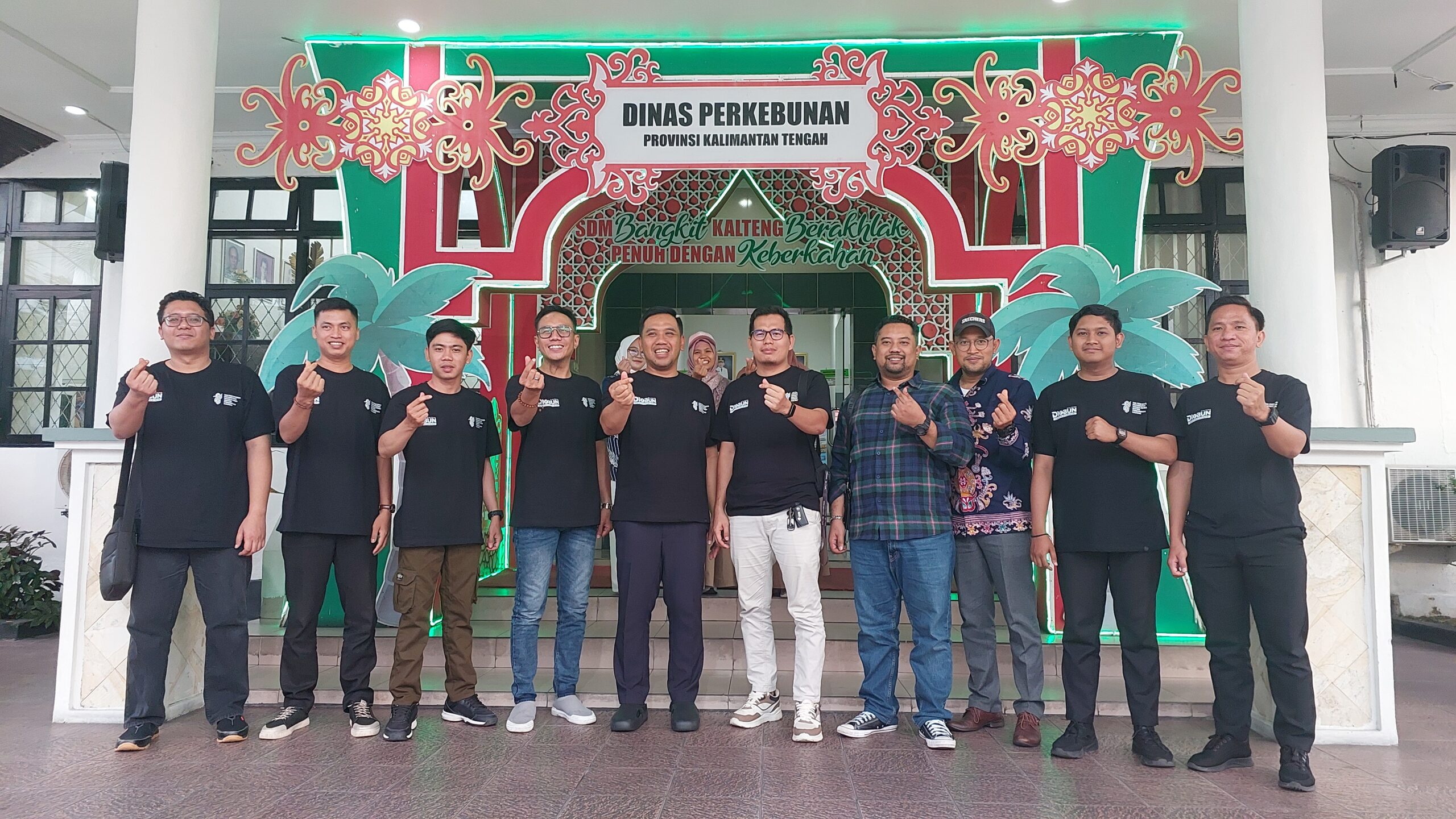 SERAP TENAGA LOKAL-Disbun Kalteng Luncurkan Aplikasi Daya Kerja