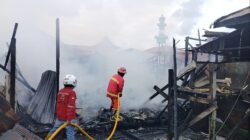 9 Rumah Ludes Terbakar di Kelurahan Baru