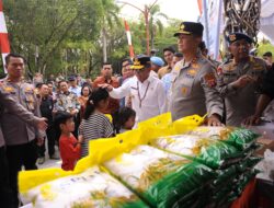 LAWAN TENGKULAK DAN JAGA INFLASI-Gubernur dan Kapolda Hadiri Kick Off Gerakan Pangan Murah
