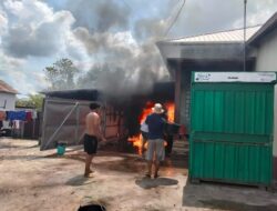 Pertalite Tumpah, Garasi Rumah Polisi Terbakar
