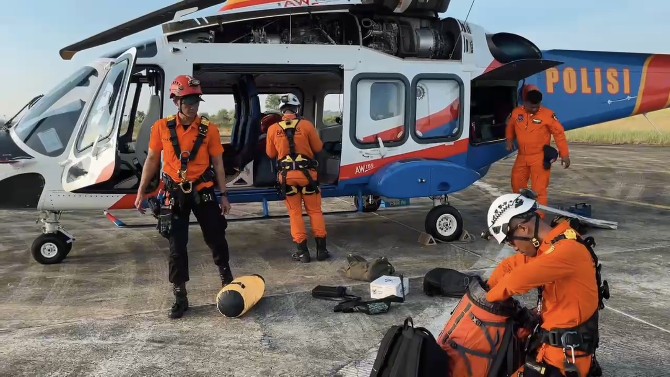 Pencarian Helikopter Hilang, Basarnas Palangka Raya Kerahkan 9 Personel Udara dan Darat,