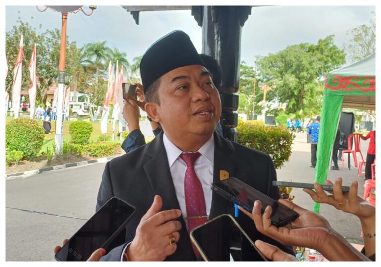 PERUSAHAAN BABAT HUTAN-Ketua DPRD Peringatkan Keras Setop Pembukaan Lahan di Hulu PERUSAHAAN BABAT HUTAN-Ketua DPRD Peringatkan Keras Setop Pembukaan Lahan di Hulu