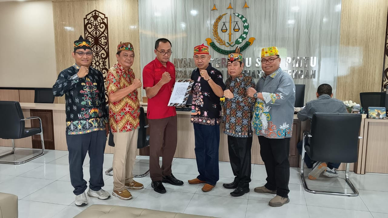 Gerakan Dayak Anti Narkoba Dukung JPU Dalam Kasus TPPU Dengan Terdakwa Saleh Gerakan Dayak Anti Narkoba Dukung JPU Dalam Kasus TPPU Dengan Terdakwa Saleh