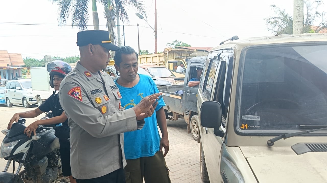 Polsek Tertibkan Pendistribusian BBM Subsidi di SPBU