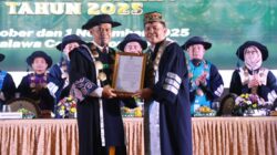 Jadi Anggota Senat Kehormatan UMPR, Gubernur Kukuhkan Guru Besar dan Lepas 2000 Wisudawan UMPR  Jadi Anggota Senat Kehormatan UMPR, Gubernur Kukuhkan Guru Besar dan Lepas 2000 Wisudawan UMPR
