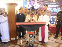 Gubernur Resmikan Jalan Salib Catholic Center Gubernur Resmikan Jalan Salib Catholic Center