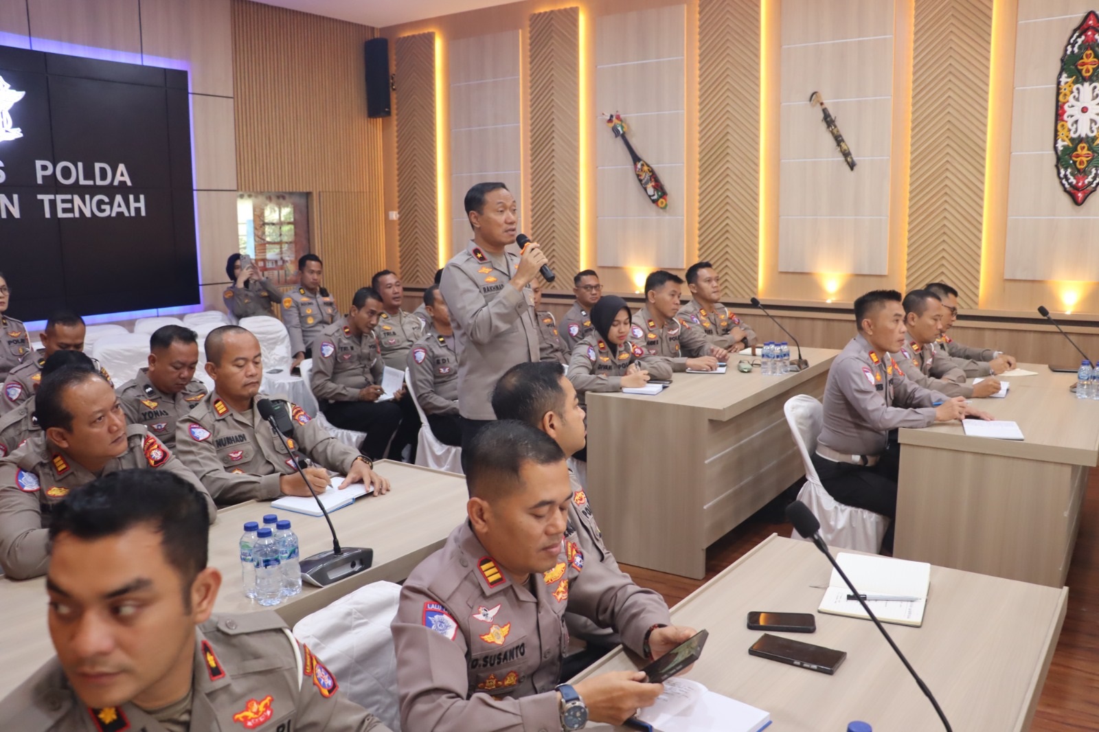 Wakapolda: Tekankan Peran Polantas dalam Edukasi Tertib Berlalu Lintas Wakapolda: Tekankan Peran Polantas dalam Edukasi Tertib Berlalu Lintas