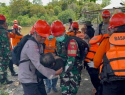 Basarnas Gelar Simulasi Banjir di Kecamatan Bukit Batu