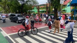 Turjawali Satlantas Atur Lalu Lintas Pagi di Kawasan Sekolah Turjawali Satlantas Atur Lalu Lintas Pagi di Kawasan Sekolah