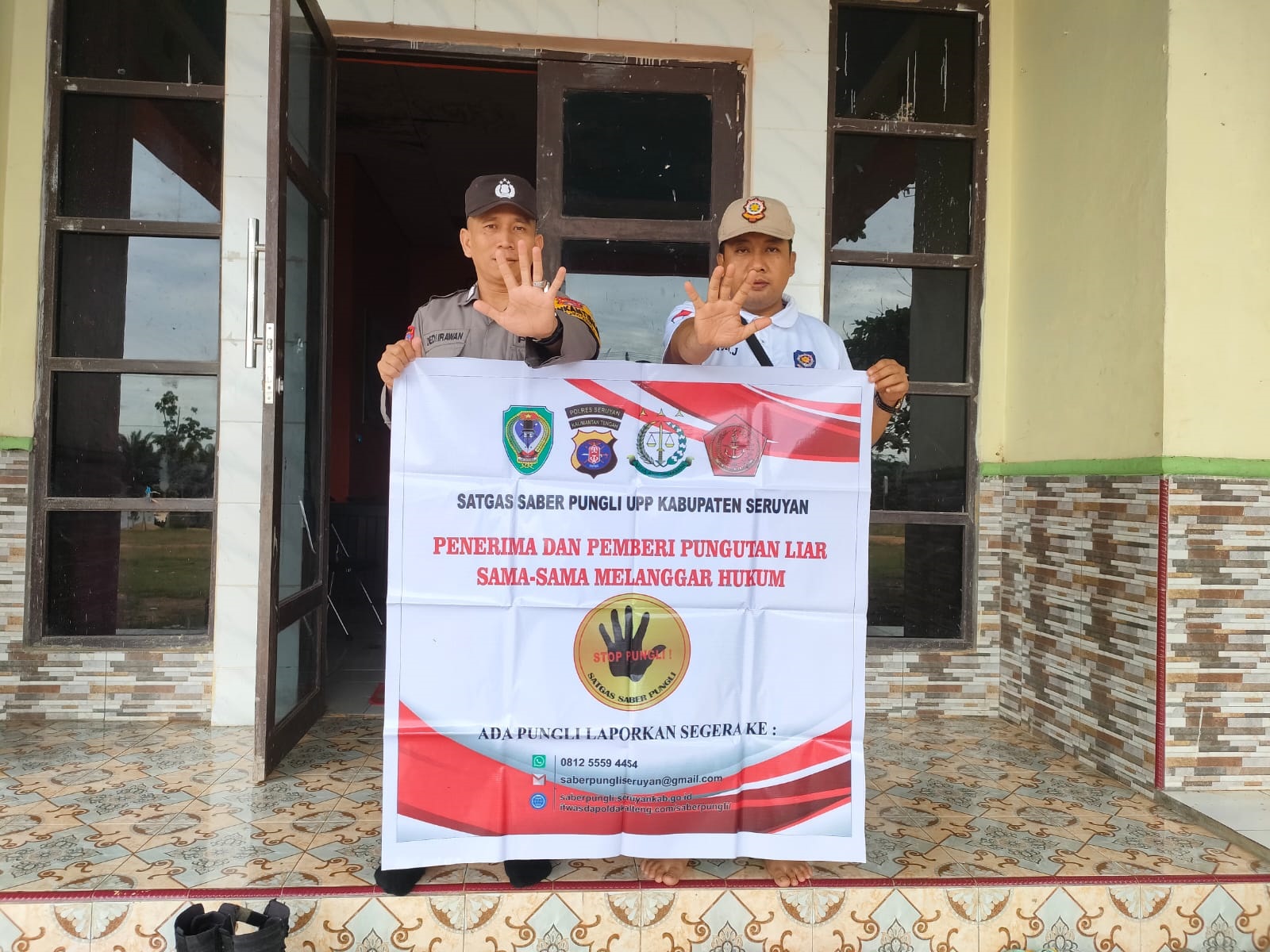 Polsek Seruyan Tengah Ajak Warga Tolak Pungli Polsek Seruyan Tengah Ajak Warga Tolak Pungli