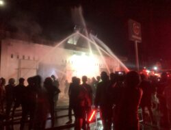 Genset Lippo Plaza Palangka Raya Terbakar