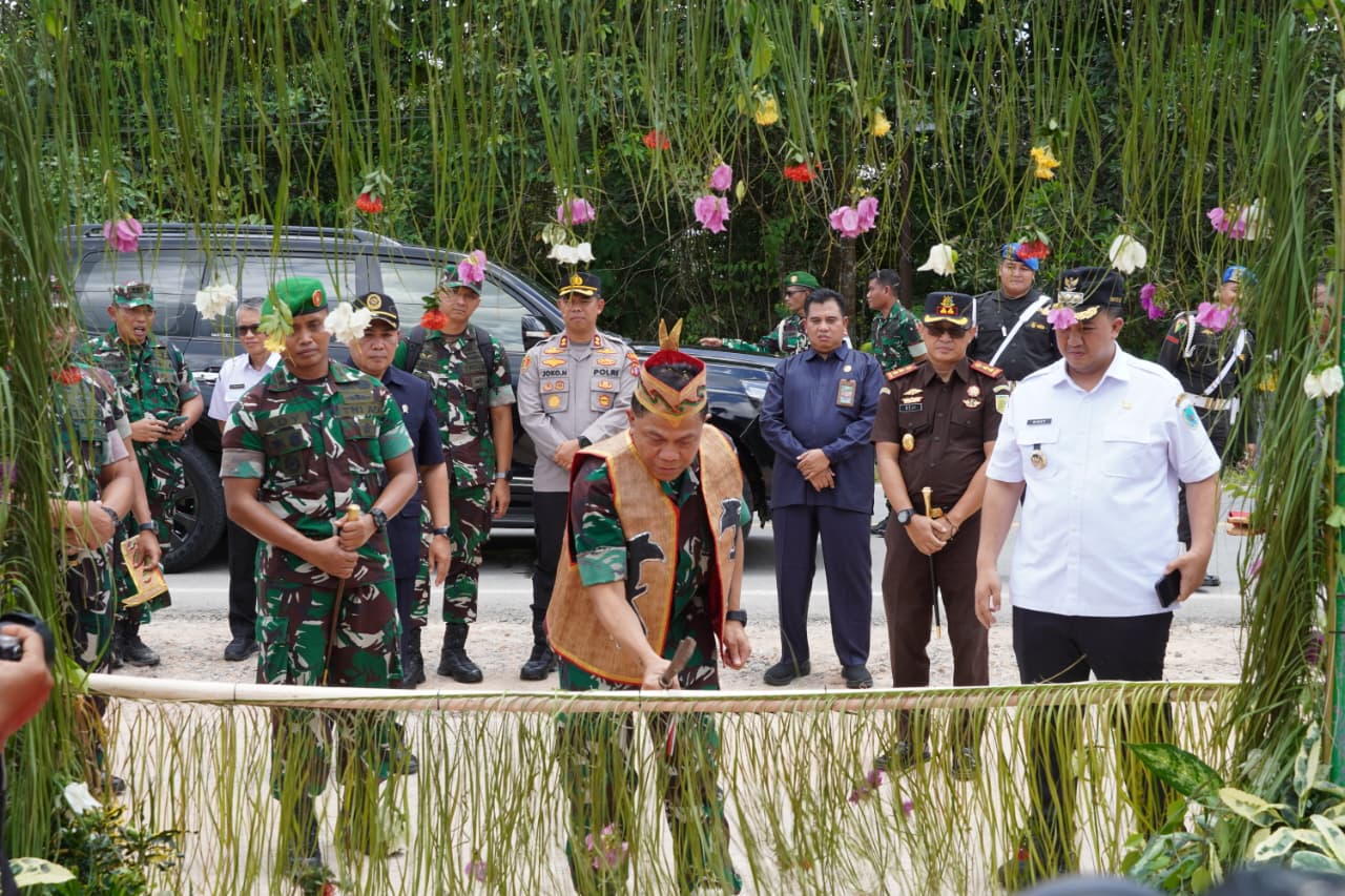 Bupati Lamandau Sambut Pangdam XXII Tambun Bungai