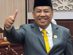 RUSAK JALAN NEGARA -Desak PBS Bangun Jalan Sendiri