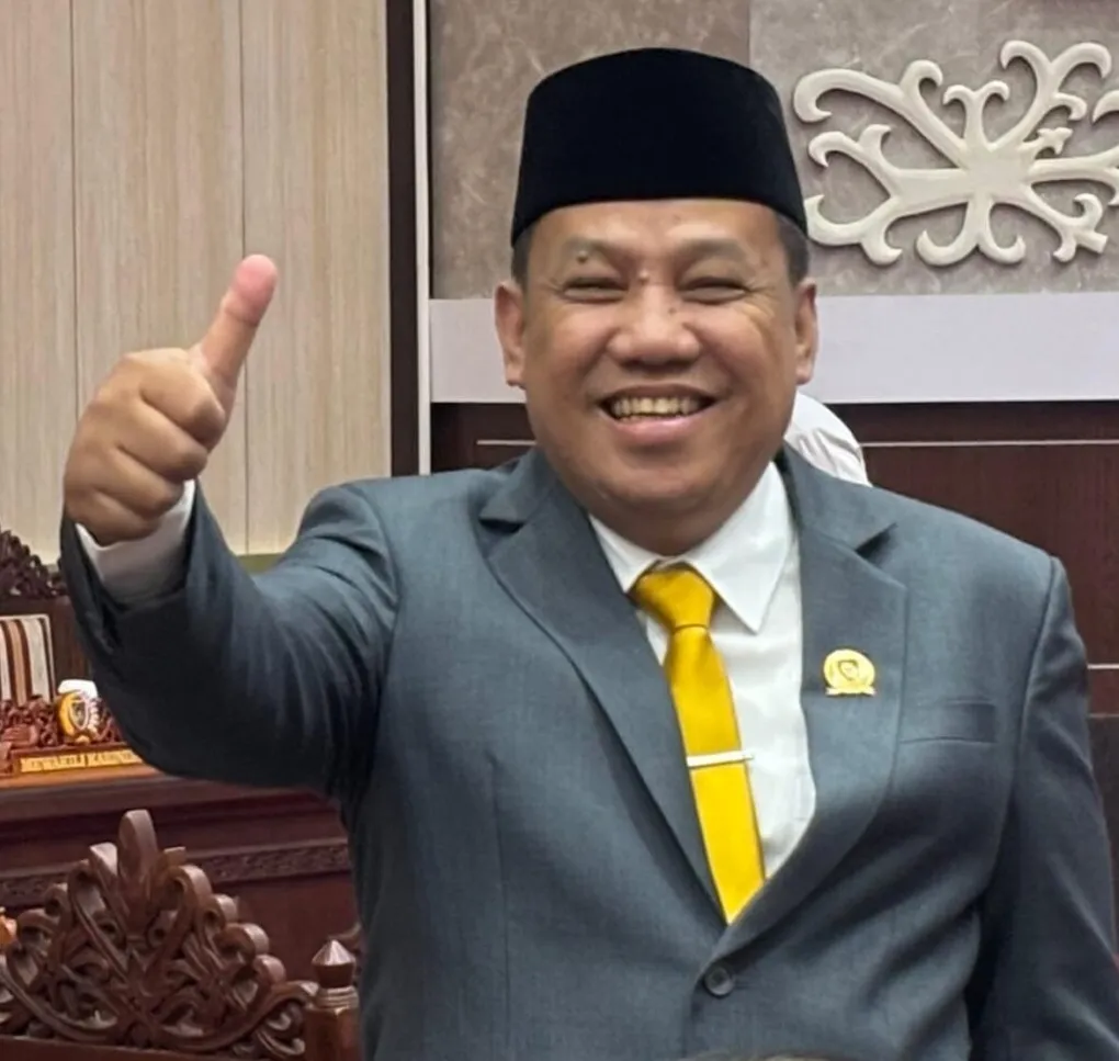 RUSAK JALAN NEGARA -Desak PBS Bangun Jalan Sendiri