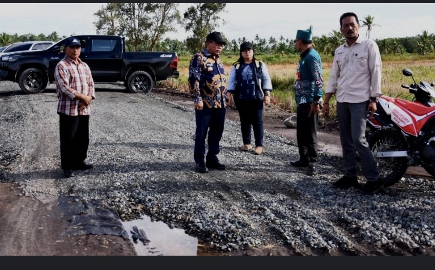 Bupati Wiyatno Pantau Pekerjaan Jalan 2 Kecamatan 