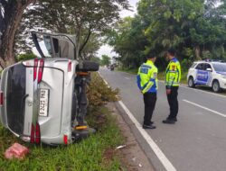 Pengendara Motor Tewas Usai Ditabrak Avanza dari Belakang