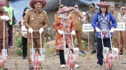 Bupati Shalahuddin Gelorakan Era Baru Pertanian dengan Jagung Hibrida Bupati Shalahuddin Gelorakan Era Baru Pertanian dengan Jagung Hibrida