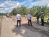 Dinas PUPR Perbaiki Kerusakan Jalan A Yani KM 50 Pangkalan Tiga, Bupati Minta Segera Kordinasi Dengan BPJN