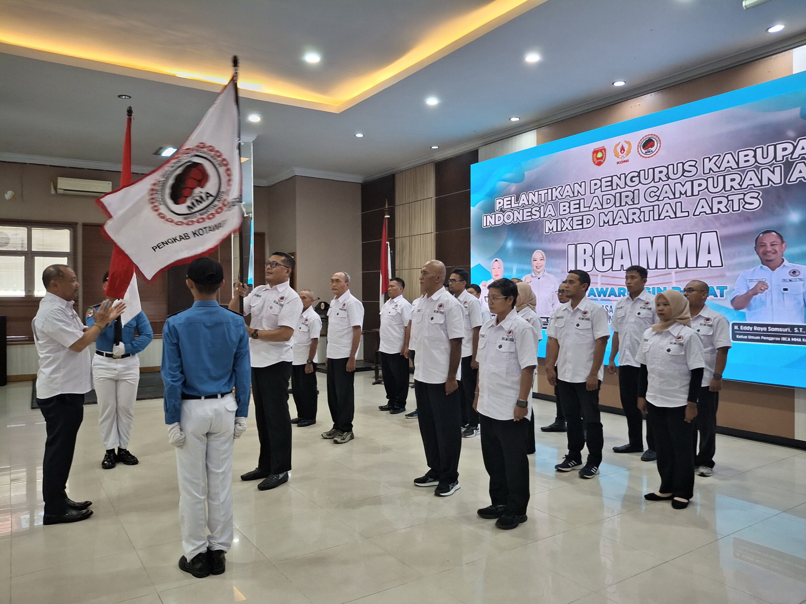 Eddy Raya Lantik Pengurus IBCA MMA Cabang Kobar