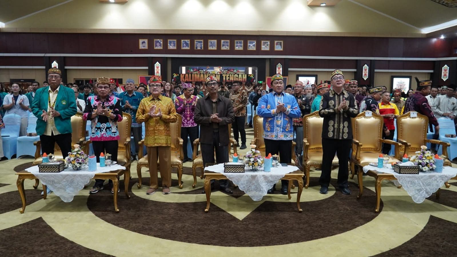 TERAS NARANG HADIRI DISKUSI ILMIAH-Mengulas Peran Masyarakat Hukum Adat dalam Pembangunan dan NKRI