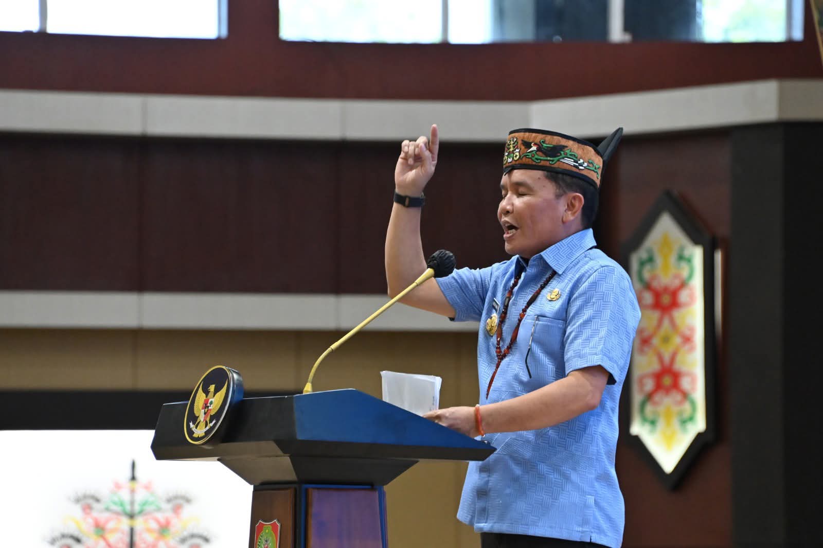 DIES NATALIS KE-62-Gubernur Agustiar Hadiri Kuliah Umum UPR