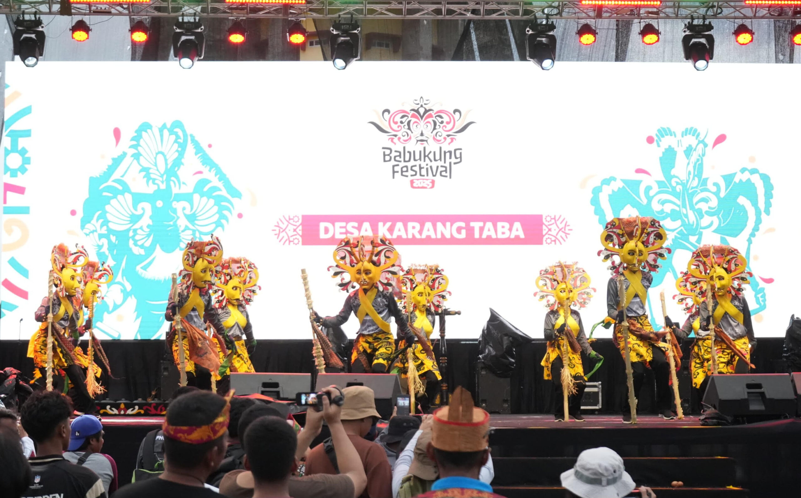 Pesona Babukung di Ajang Lamandau Festival 2025