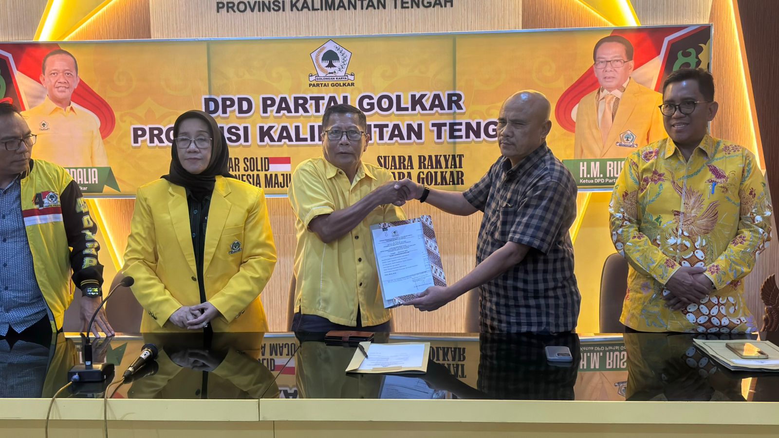 Edy Pratowo Pimpin Golkar Kalteng