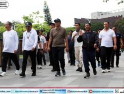 Gubernur Kalteng bersama Bupati Murung Raya Olahraga Jalan Sehat