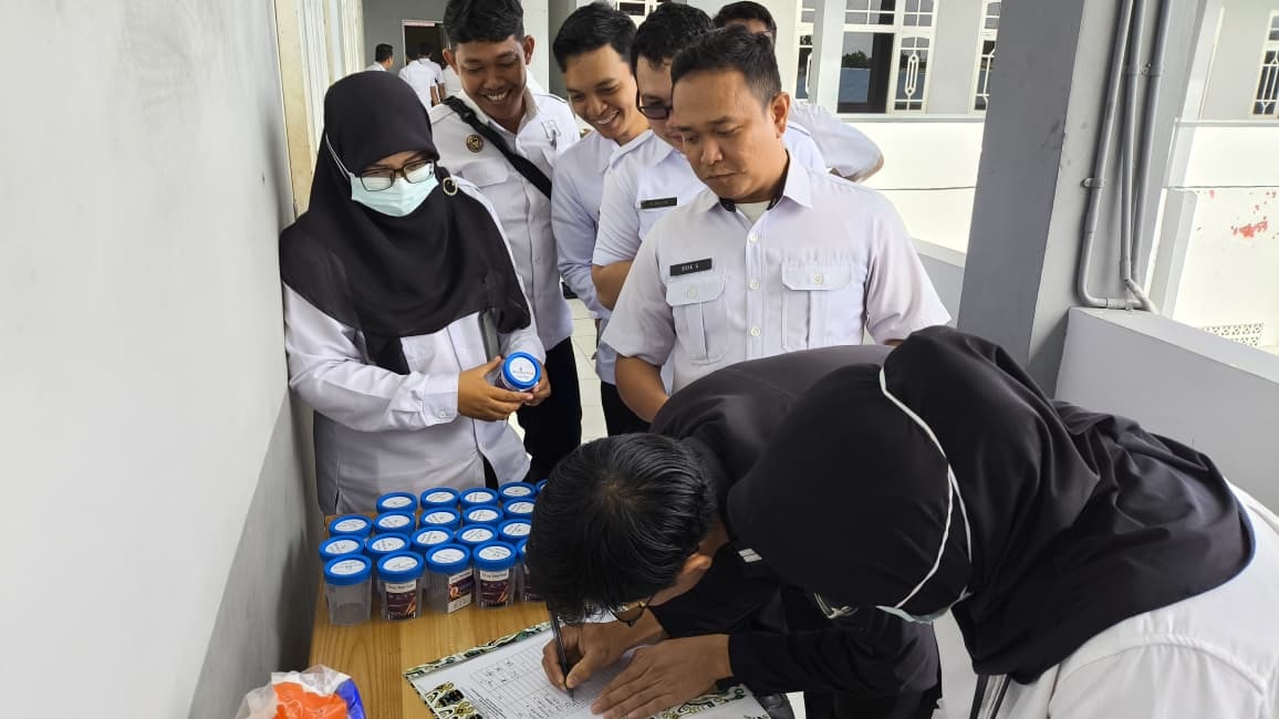 75 Pegawai Rutan Palangka Raya Tes Urine