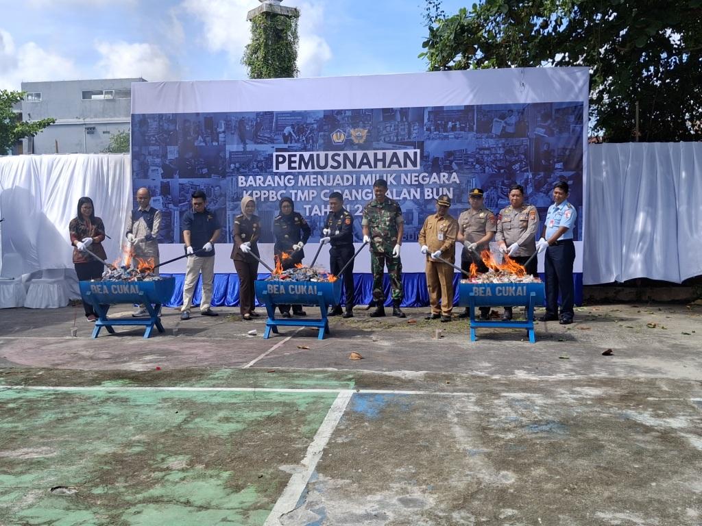 Bea Cukai Pangkalan Bun Musnahkan Barang Ilegal