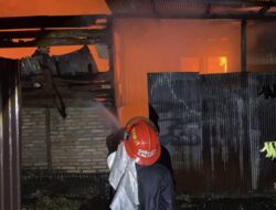 Listrik Jeglek, Rumah di S Parman Hangus Terbakar