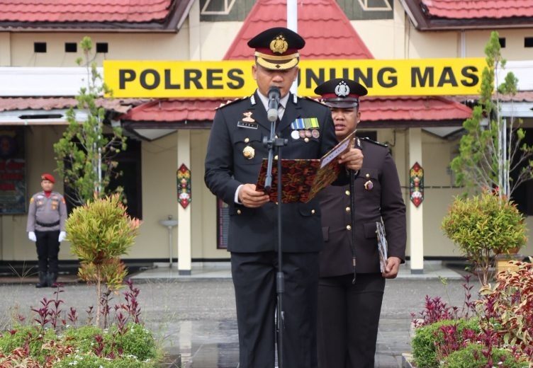 Polres Gunung Mas Gelar Upacara Peringatan Hari Pahlawan 2025