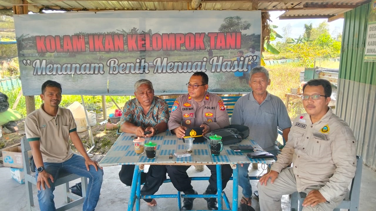 Sambang Warga, Polres Seruyan Pererat Kedekatan