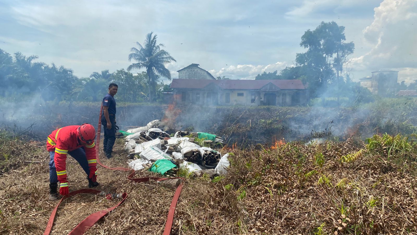 Damkar Seruyan Gerak Cepat Padamkan Karhutla