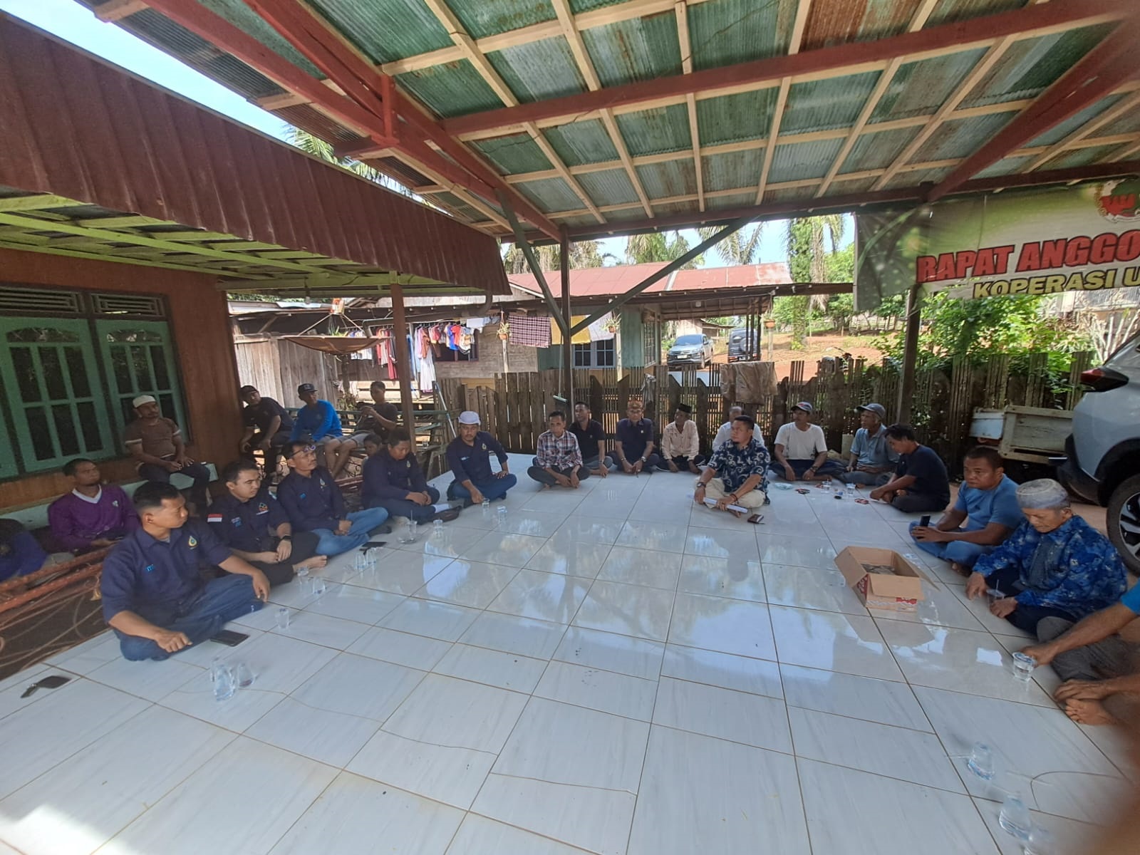 HARI PAHLAWAN-PT Sapita Danu Nusantara (KSO PT APN) Serahkan CSR Bagi Hasil 20% ke Anggota Tanah Ulayat 388 Parenggean