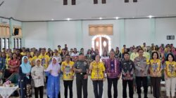 Wabup Efrensia Buka Sosialisasi Pengelolaan Sampah