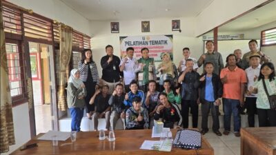 Sosialisasi program BPJS Ketenagakerjaan dan penyerahan kartu peserta DBH Sawit Kabupaten Kotim Tahun 2025