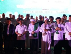 Bupati Bersama Ribuan Masyarakat Padati Tabligh Akbar dan Murung Raya Bershalawat