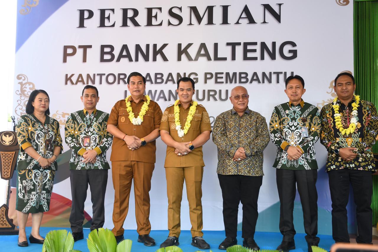 Bupati Rifa’i Resmikan KCP Bank Kalteng di Lawang Uru