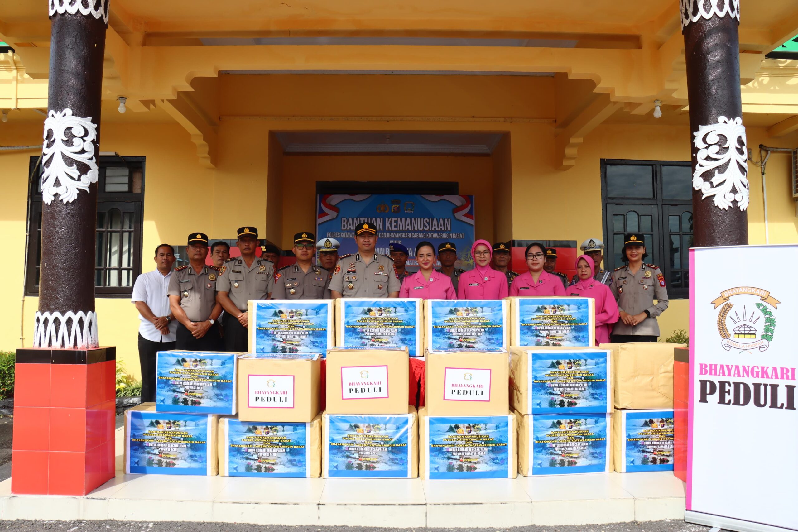 Kapolres Kobar Lepas Pemberangkatan Bantun Untuk Korban Bencana di Aceh-Sumut-Sumbar