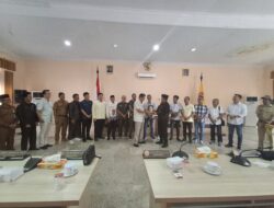 DPRD Kobar Terima Rombongan DPRD Pasang Kayu