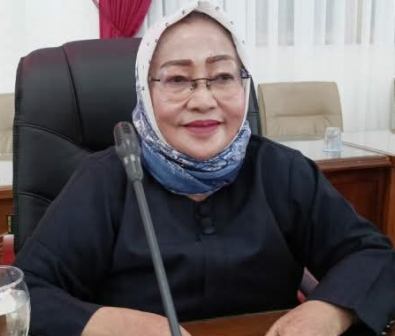  Rusinah Andelen Imbau Warga Pelihara Taman Kota