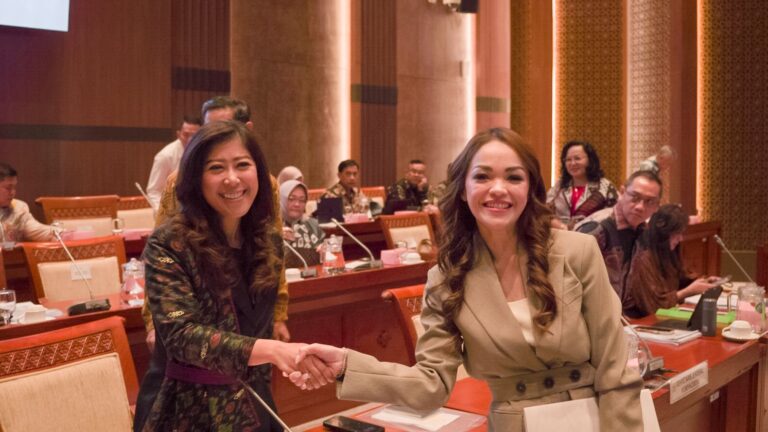 RDP BERSAMA KOMDIGI-Andina Narang Soroti Lemahnya PP TUNAS Lindungi Anak di Ruang Digital RDP BERSAMA KOMDIGI-Andina Narang Soroti Lemahnya PP TUNAS Lindungi Anak di Ruang Digital