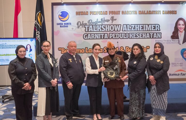 PERINGATI HARI IBU-Garnita Malahayati NasDem Aksi Solidaritas dan Pemeriksaan Kesehatan Gratis PERINGATI HARI IBU-Garnita Malahayati NasDem Aksi Solidaritas dan Pemeriksaan Kesehatan Gratis