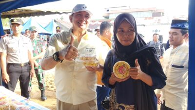 Bupati Yamin Buka Gebyar UMKM Dusun Tengah